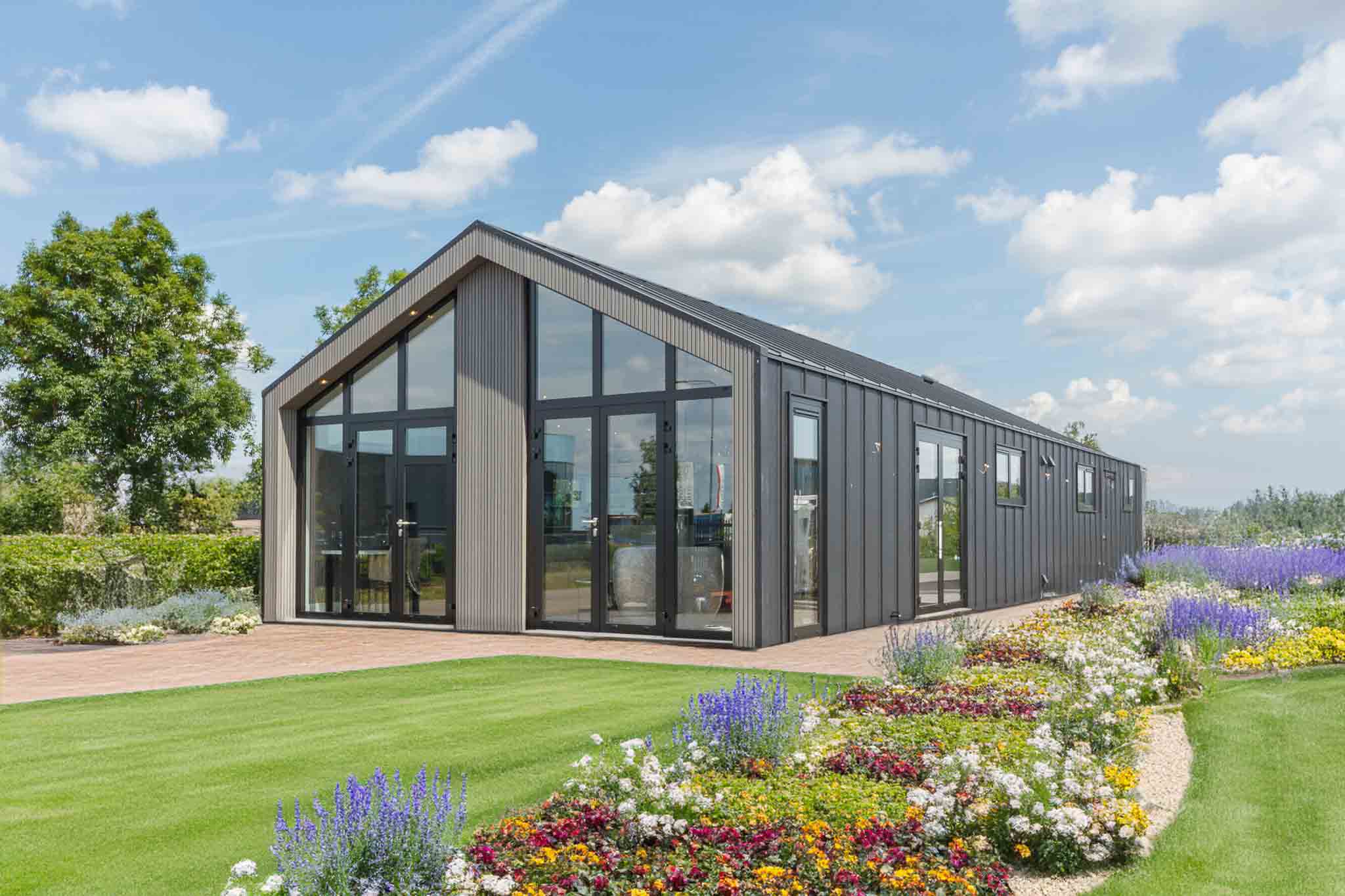 Luxe mantelzorgwoning met smart home systeem