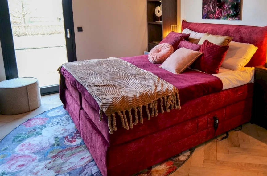 ruime slaapkamer in next level mantelzorgwoning